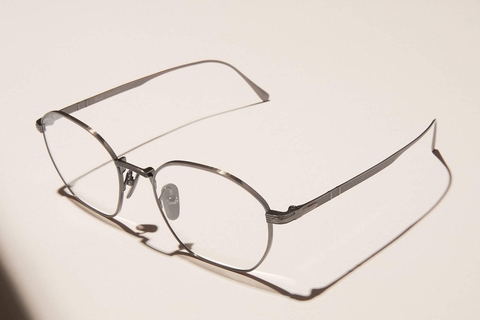 Persol heads to Japan for its new Titanium Collection