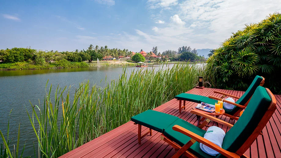 spa-banyan-tree-phuket-Grand Lagoon Pool_Villa