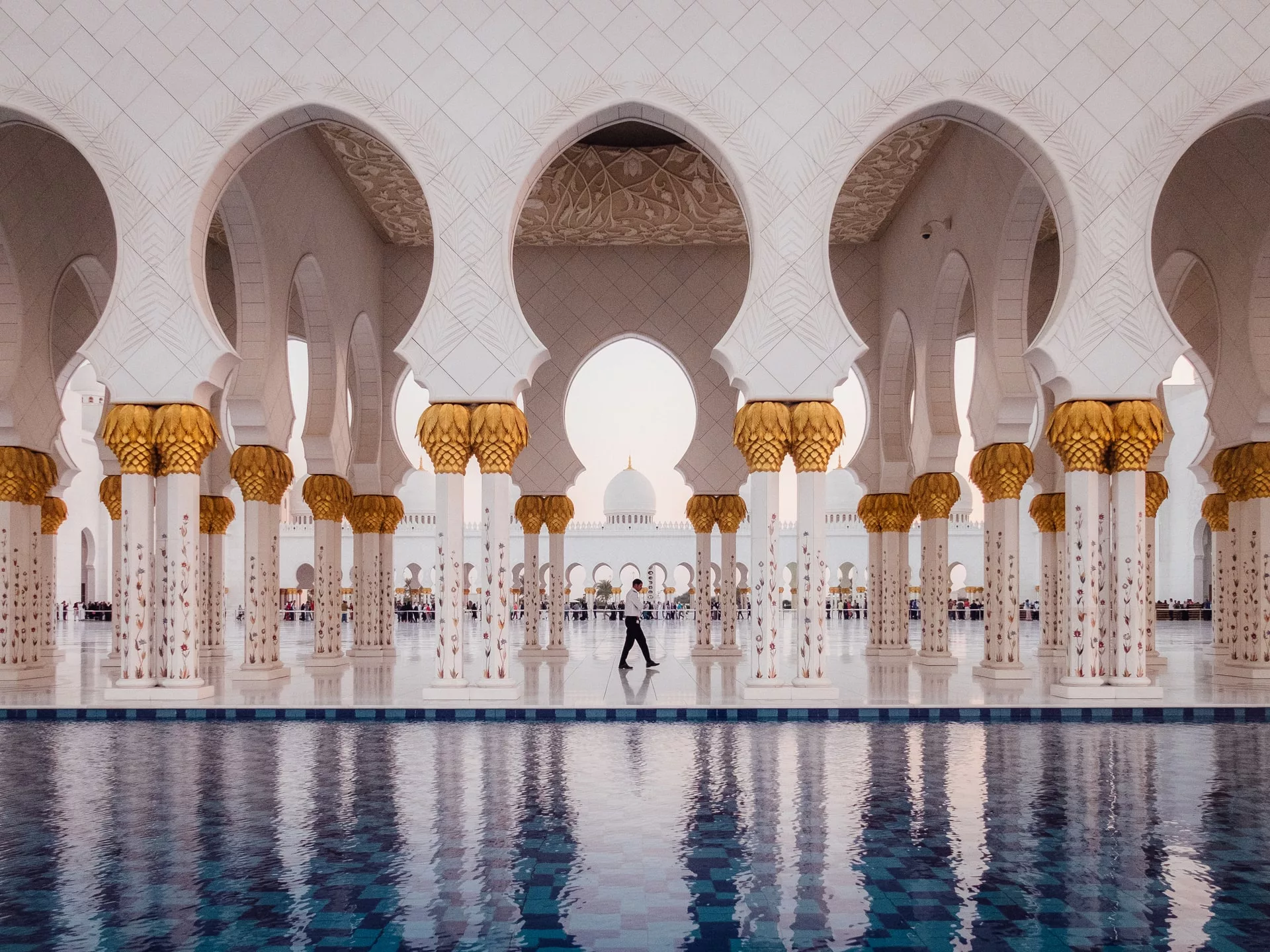 Abu Dhabi Travel