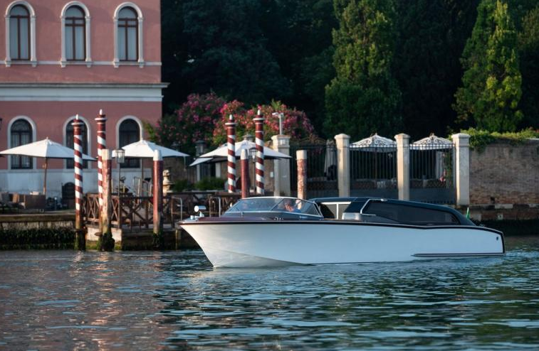 HYBRID VENETIAN WATER TAXI-SUSTAINABLE WAY OF LIVING