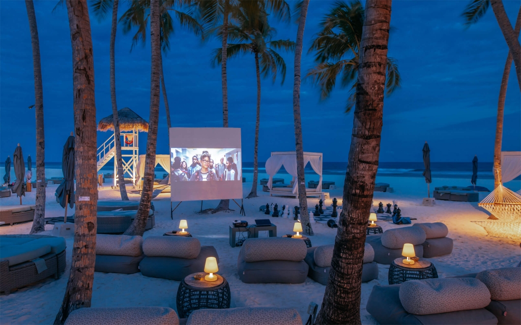 cinema-beach-maldives-gallery