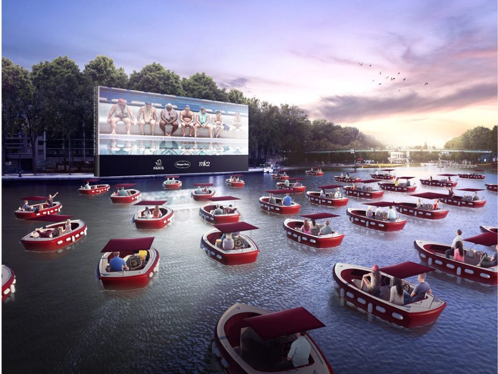 Paris Le Cinema Sur L’eau-A Floating Cinema