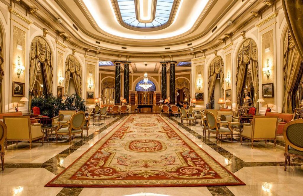 Luxury Hotel El Palace Barcelona
